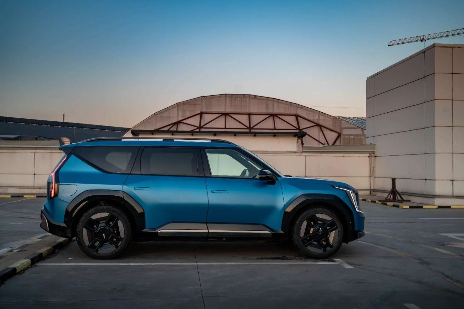 Best Electric SUVs 2025 | Long-Range EV Family Cars in Europe